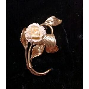 WRE 1 20 12k GF Stamp Carved Celluloid Rose Flower Brooch Pin 3D Winard